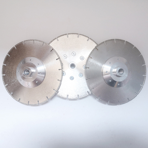 Diamond split-tooth saw blade for cutting marble granite