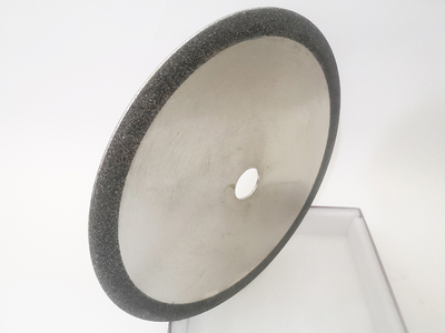 Electroplated CBN saw blade for grinding steel parts