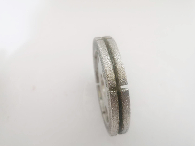 Electroplated diamond grinding wheels for brake pads